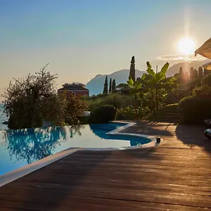Maximilian 4*, Malcesine Italy